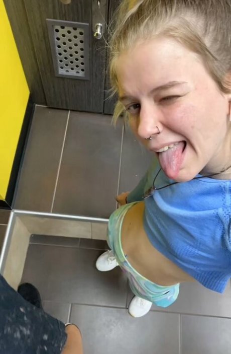 tiny asian onlyfans pornos photos