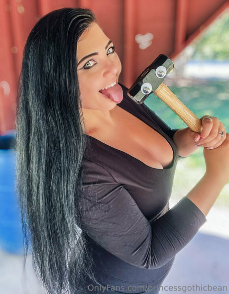 Princessgothicbean free pornstar pics