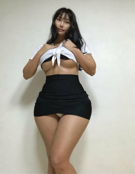 Ssunbiki model xxx pics