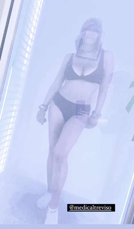 Sabrina Salerno sex pornstar photo