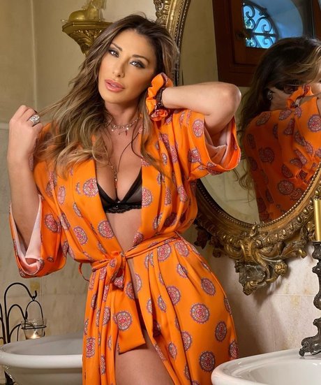 redhead skinny onlyfans free images