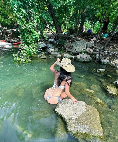 jessicaoskam nudes model picture