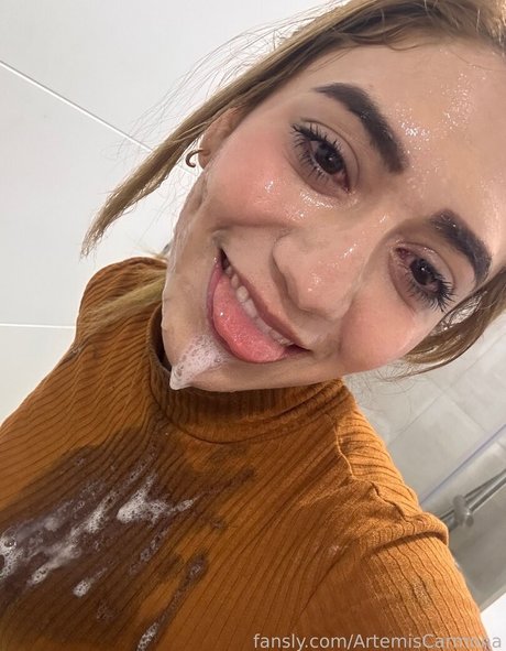 Artemis Carmona star hot image