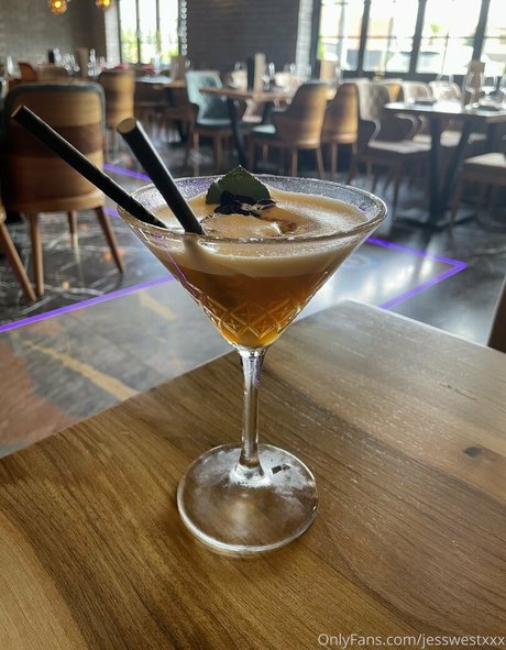 saggy milf onlyfans naked img