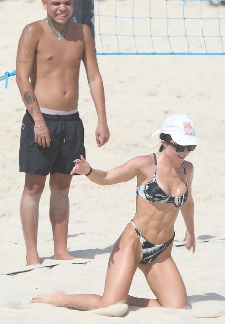 Jade Picon model nude picture