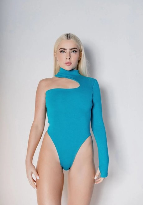 Jade Picon model exclusive galleries