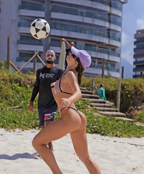 Jade Picon nude actress photo