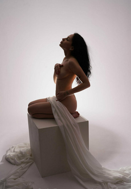 asian fingering onlyfans nudes gallery