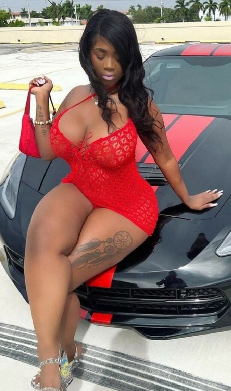 Daydayminajj hot actress gallery