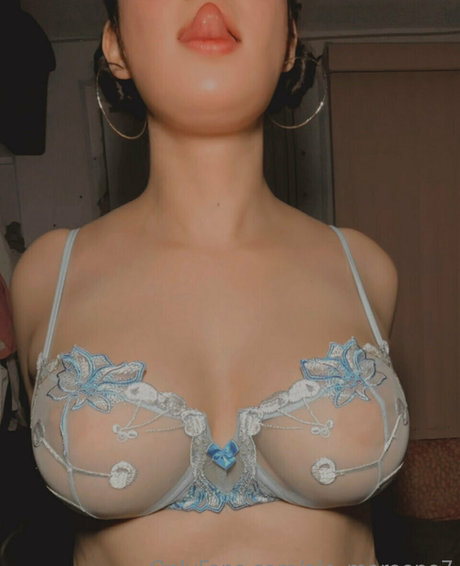 Alejandra Moreno exclusive star image