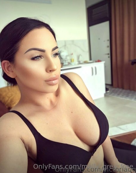 molly grey free perfect star archive