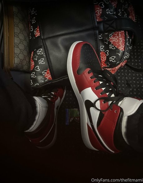 destinicreams star pornographic images