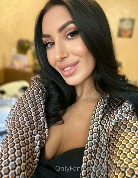 alina greys Profile pic