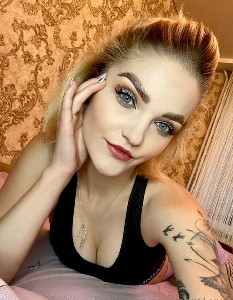 carol xxx pornstar beautiful images