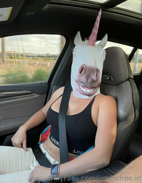 jewelsfree irl model pretty images