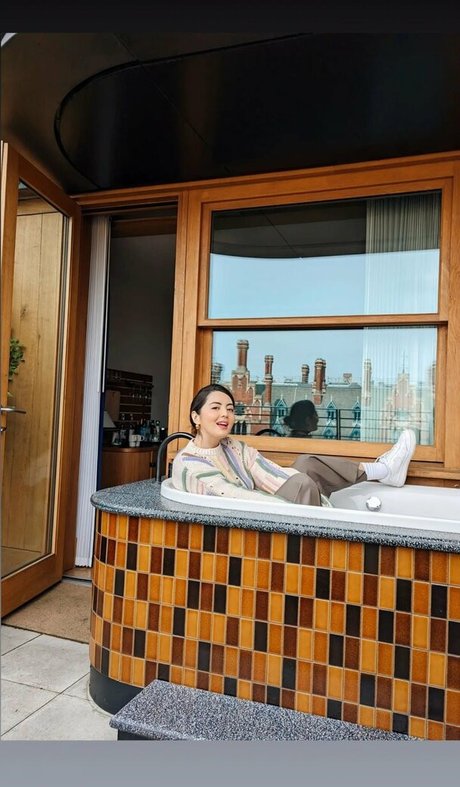 Jane Douglas perfect actress gallery