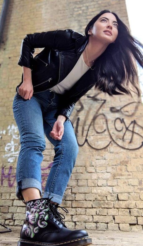 Jane Douglas hd star image