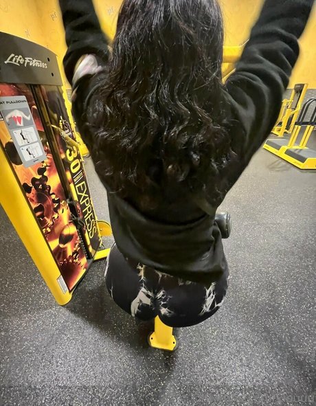 Xiouuu nice model pic