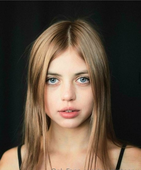 sandrateeny pornstar nudes photo