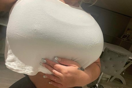 ebony big tits onlyfans naked galleries