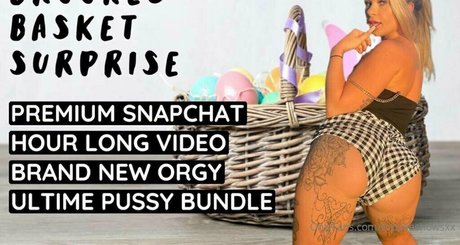 ebony fingering onlyfans naked archive