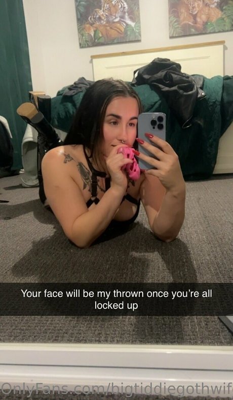 thick nude onlyfans porno img