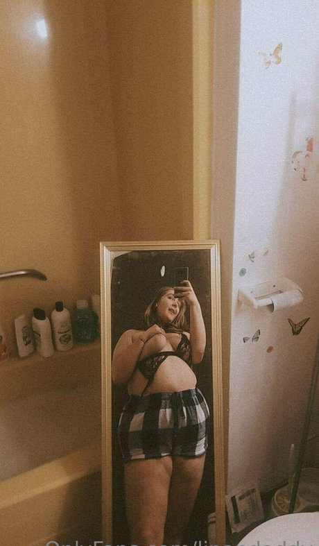 fat black onlyfans nude archive