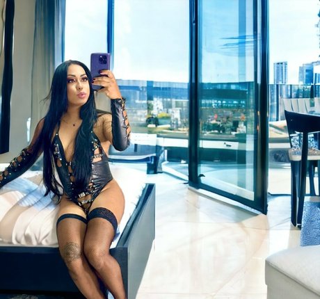 Kerenmirela top actress pictures