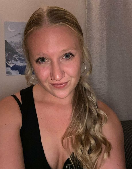 its kt erotic actress gallery