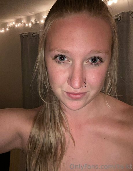 its kt naked star photos