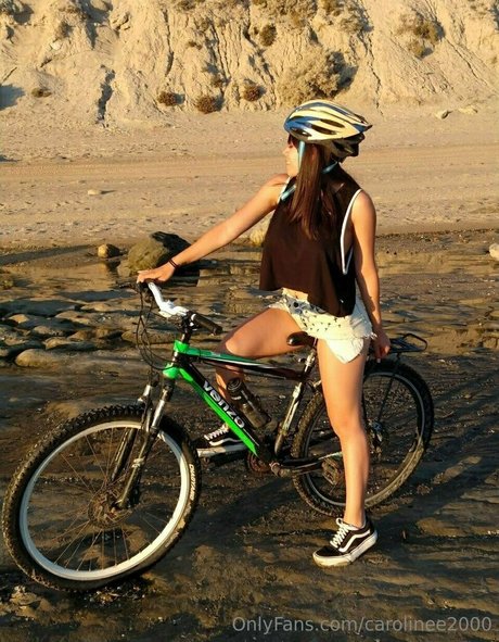 carolinee2000 adult actress gallery