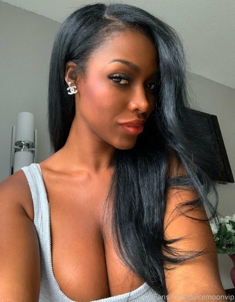 black shemale onlyfans exclusive gallery