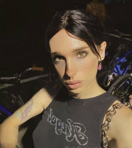 tsgirlrubi free star image