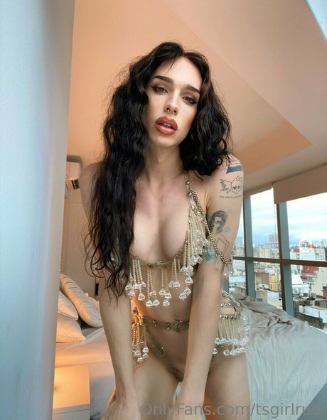 tsgirlrubi hot pornstar pic