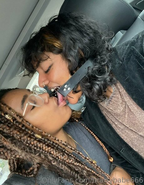 brattybabe666 art model pictures