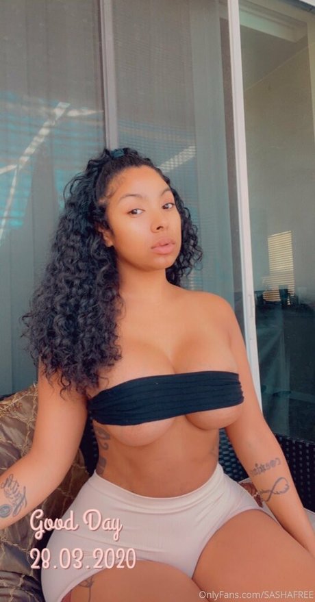 sashasfree model pornographic pic