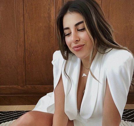 Daniella Monet free pornstar pic