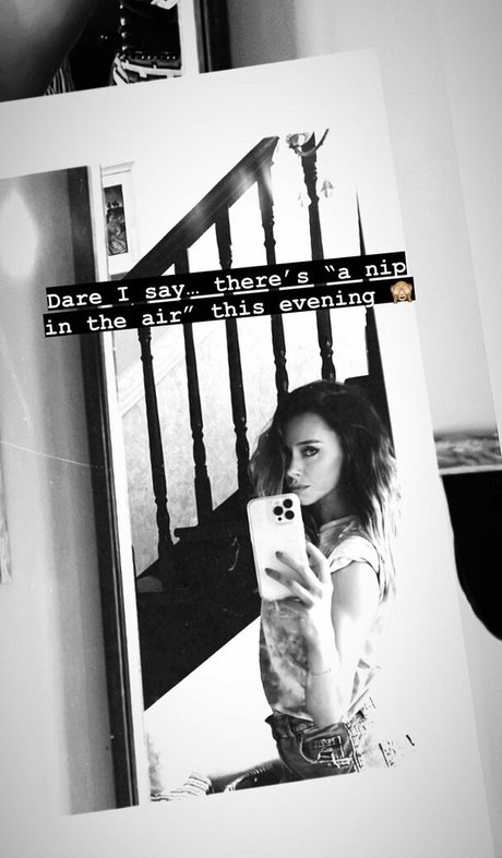 Una Healy pornstar exclusive img