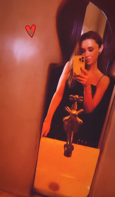 Una Healy star porn images