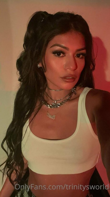 BeautyWithTrinity pornstar top galleries