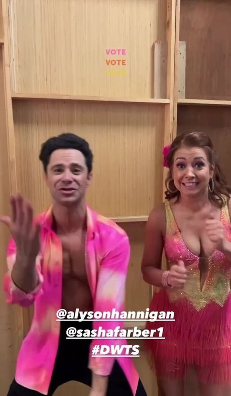 Alyson Hannigan xxx star photos