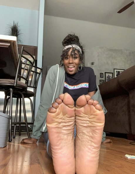 waveysolezz hot pornstar image