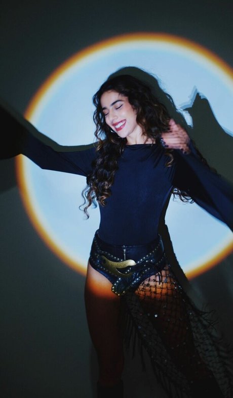 Marina Sena xxx model photos