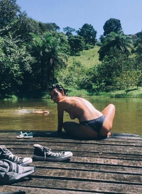 Marina Sena art model image