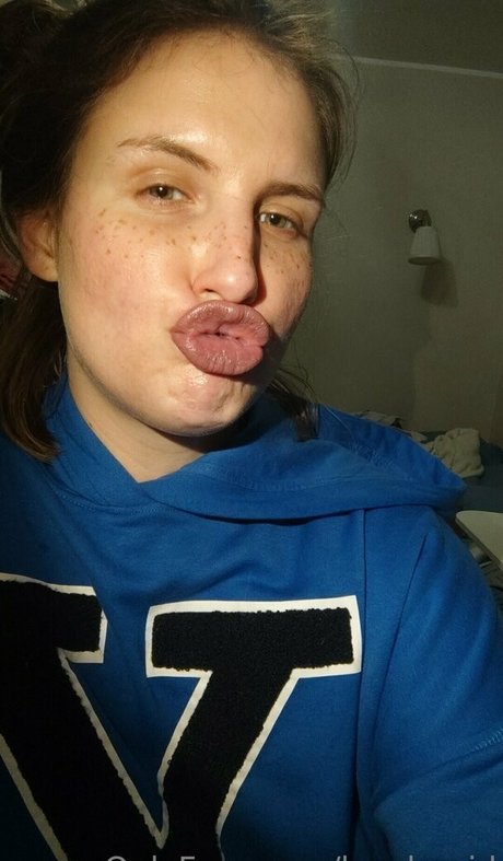 lucylumid nude star images