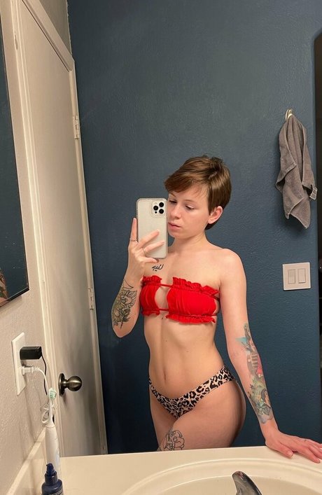 jaymee pineapple adult star img