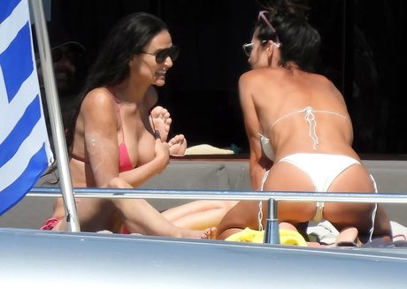 Demi Moore pornstar free photo