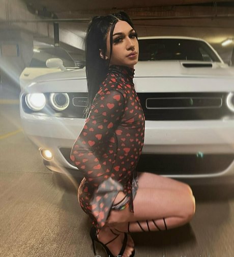 prettypinkuziii sexy pornstar images