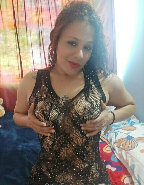 cristinaoficial pornstar erotic photos