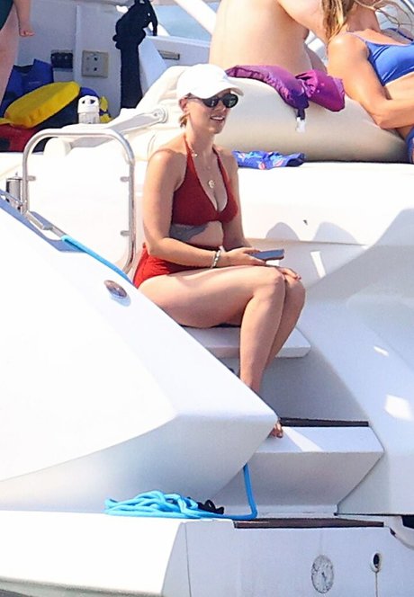 mature nude onlyfans beautiful naked photos